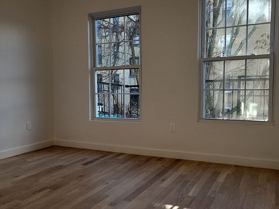 4th image of 79 Stuyvesant Ave #21E