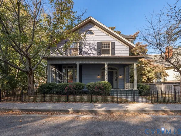 24 Centre Hill Ct, Petersburg, VA 23803