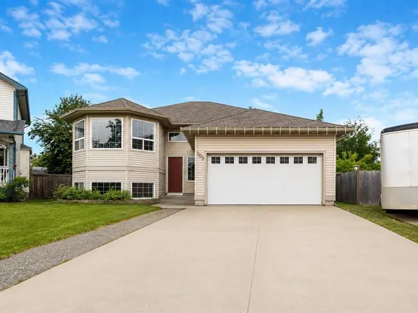 209 E Laffont Bay, Wood Buffalo, AB T9K 2R3