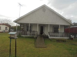 105 Sunflower Ln, Whitney, TX 76692