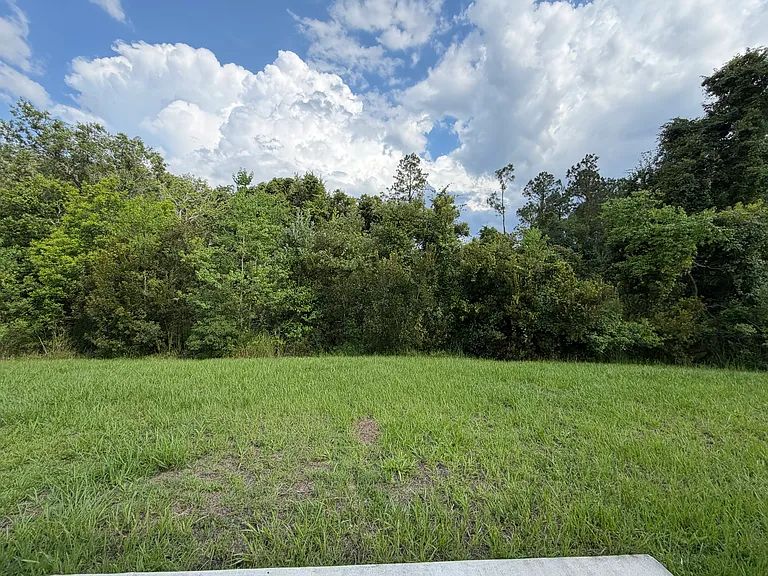 2170 Englewood Ct — Photo 3
