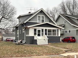 217 N Willow St, Vermillion, SD 57069