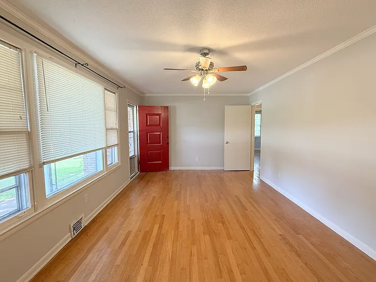 7620 Charlotte Dr SW — Photo 11