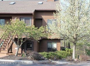 210 Hillside One, Dallas, PA 18612