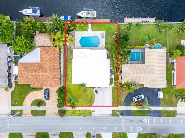 381 SE 6th Terrace, Pompano Beach, FL 33060