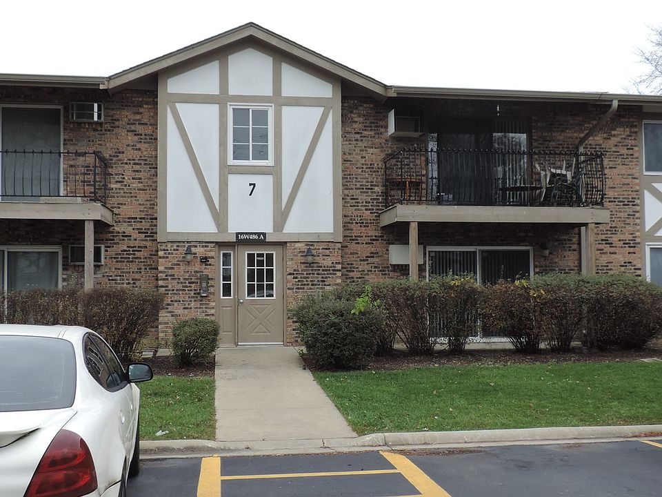 1st image of 16W486 Lake Dr #7A-204