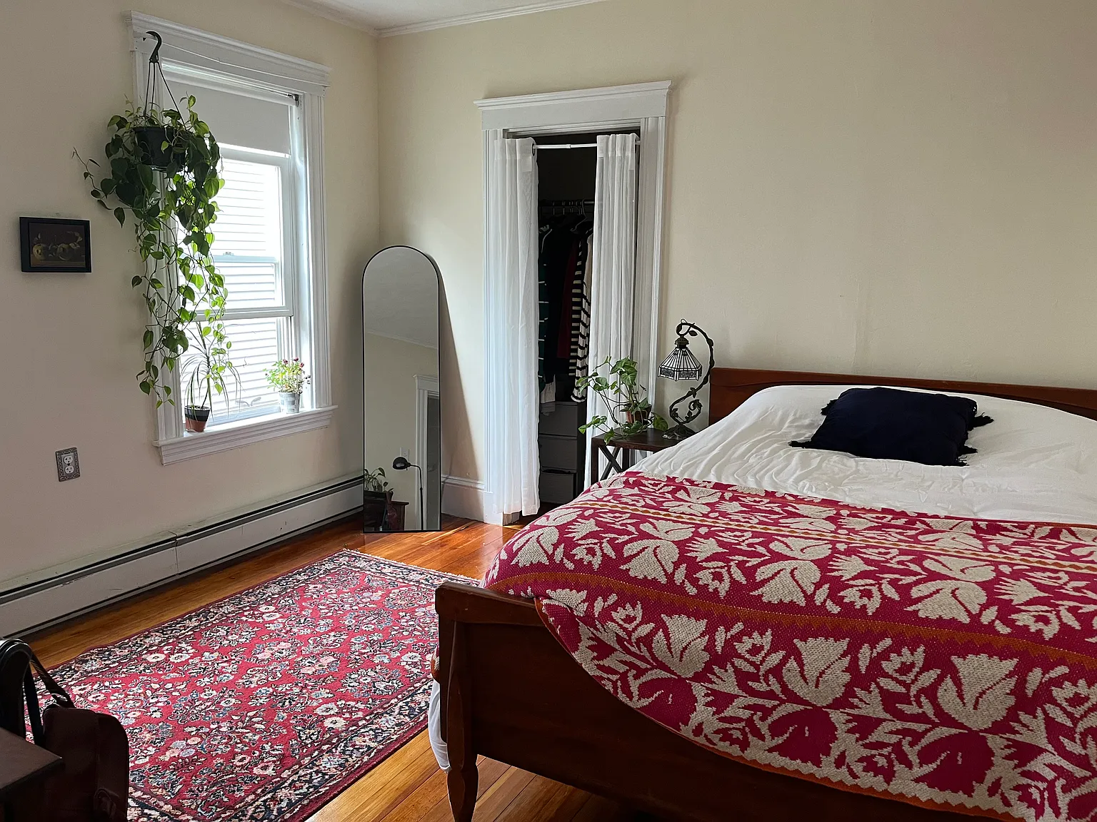 3 bed, 1000 sqft, $3,900 — Photo 2