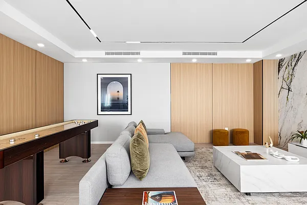 Sold by Arcadia Realty | media 3