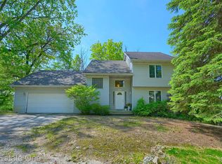 608 Butler Dr, Lake Orion, MI