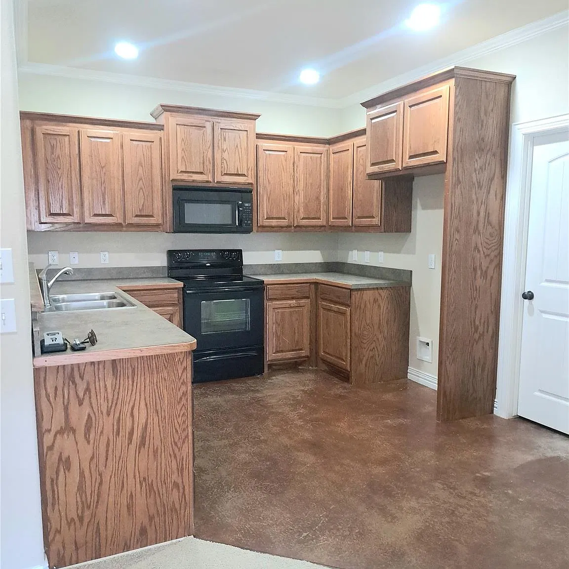 2 bed, 1340 sqft, $1,850 — Photo 1