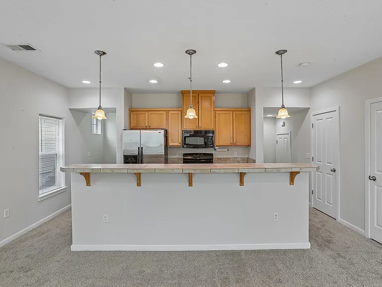 10805 NE Red Wing Way #201 — Photo 10