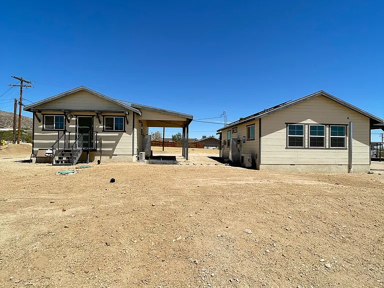 4884 Avenida Del Sol #2 — Photo 9