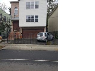 626 S 19th St #2, Newark, NJ 07103