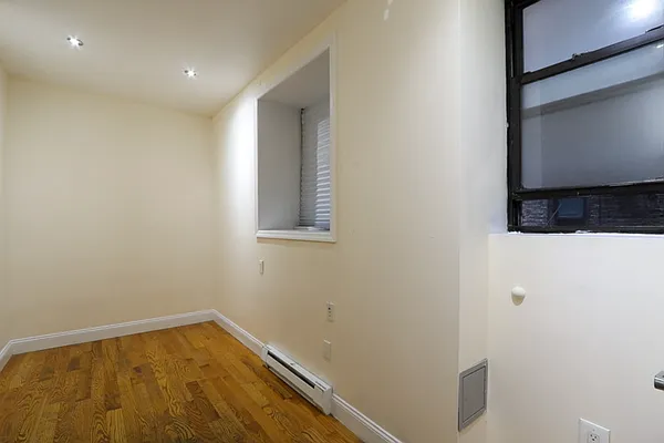 Rented by REZI | media 3