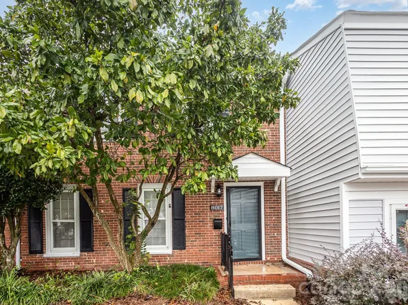 8017 Regent Park Ln, Charlotte, NC 28210