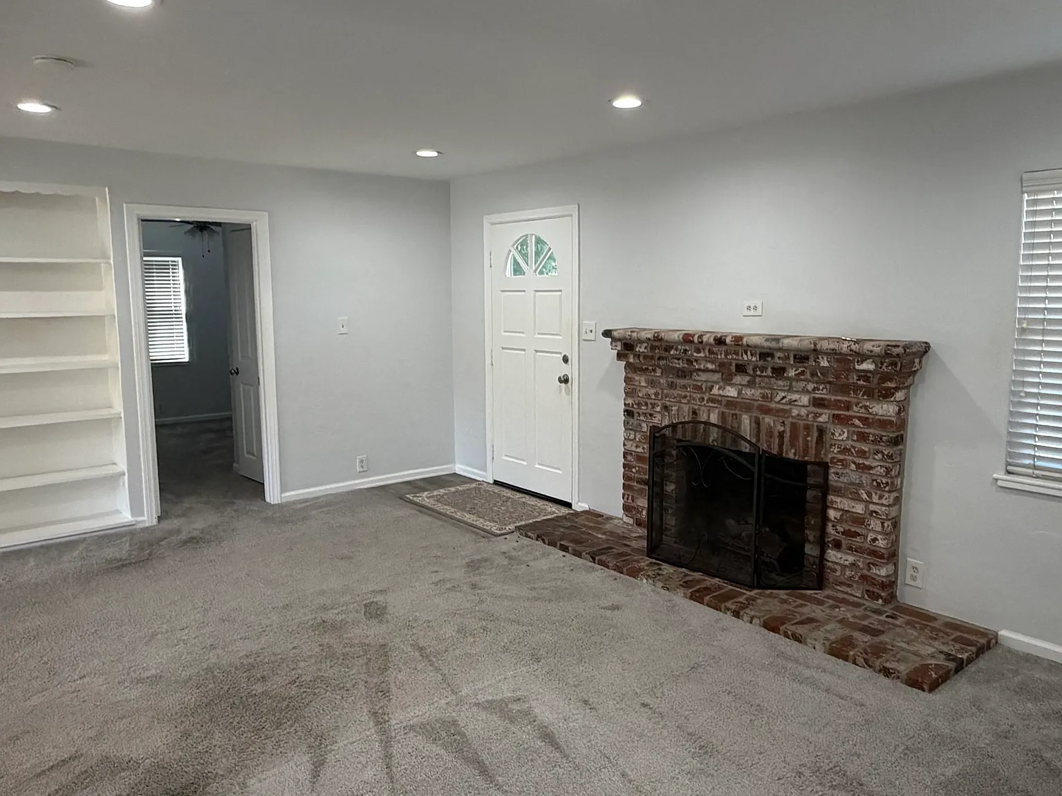 3 bed, 1166 sqft, $3,500 — Photo 3
