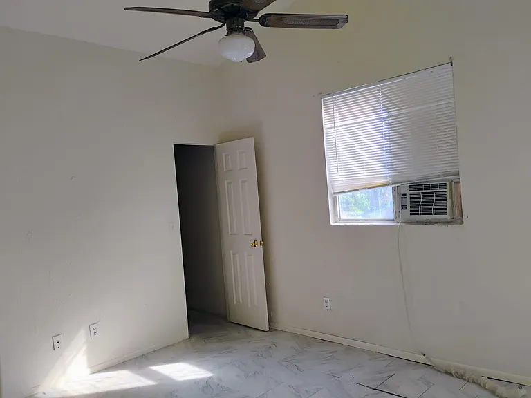 538 State St — Photo 23