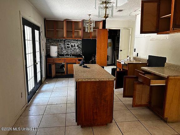 5th image of 4118 Washington Dr