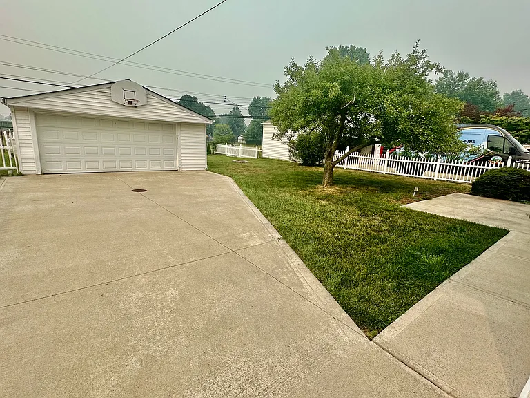 31005 Ronald Dr — Photo 3