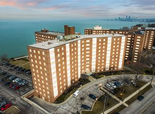 11850 Edgewater Dr APT 808, Lakewood, OH 44107