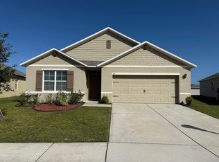 615 Squires Grove Dr, Winter Haven, FL 33880