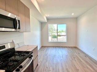12136 Vanowen St #202, North Hollywood, CA 91605
