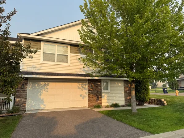15800 60th Ave N, Plymouth, MN 55446