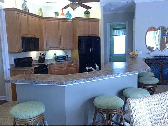 4th image of 2556 SW Holly Dale Way