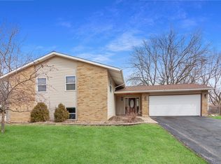 412 Assembly Dr, Bolingbrook, IL 60440