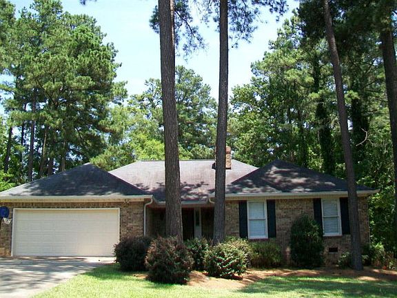 2nd image of 629 Chimney Hill Cir S