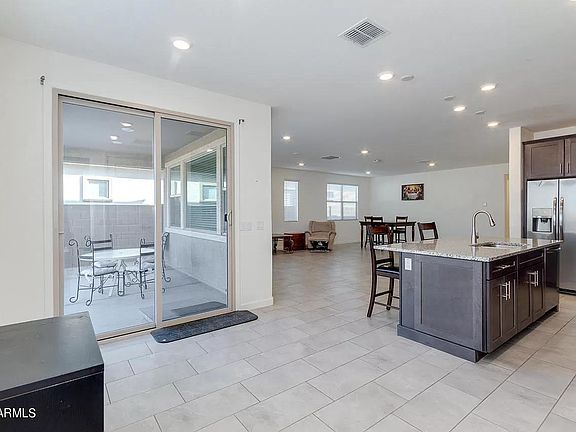 5th image of 7308 S 28th Ln