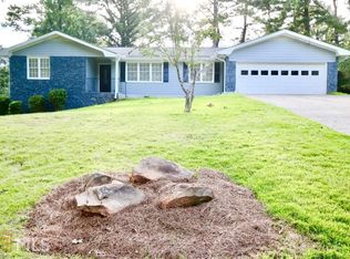 3372 Luxembourg Cir, Decatur, GA 30034