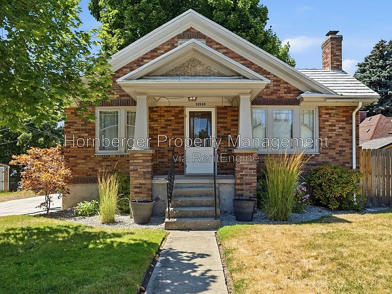 1210 S Maple St — Photo 20