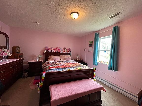 5th image of 111 Hess Ave
