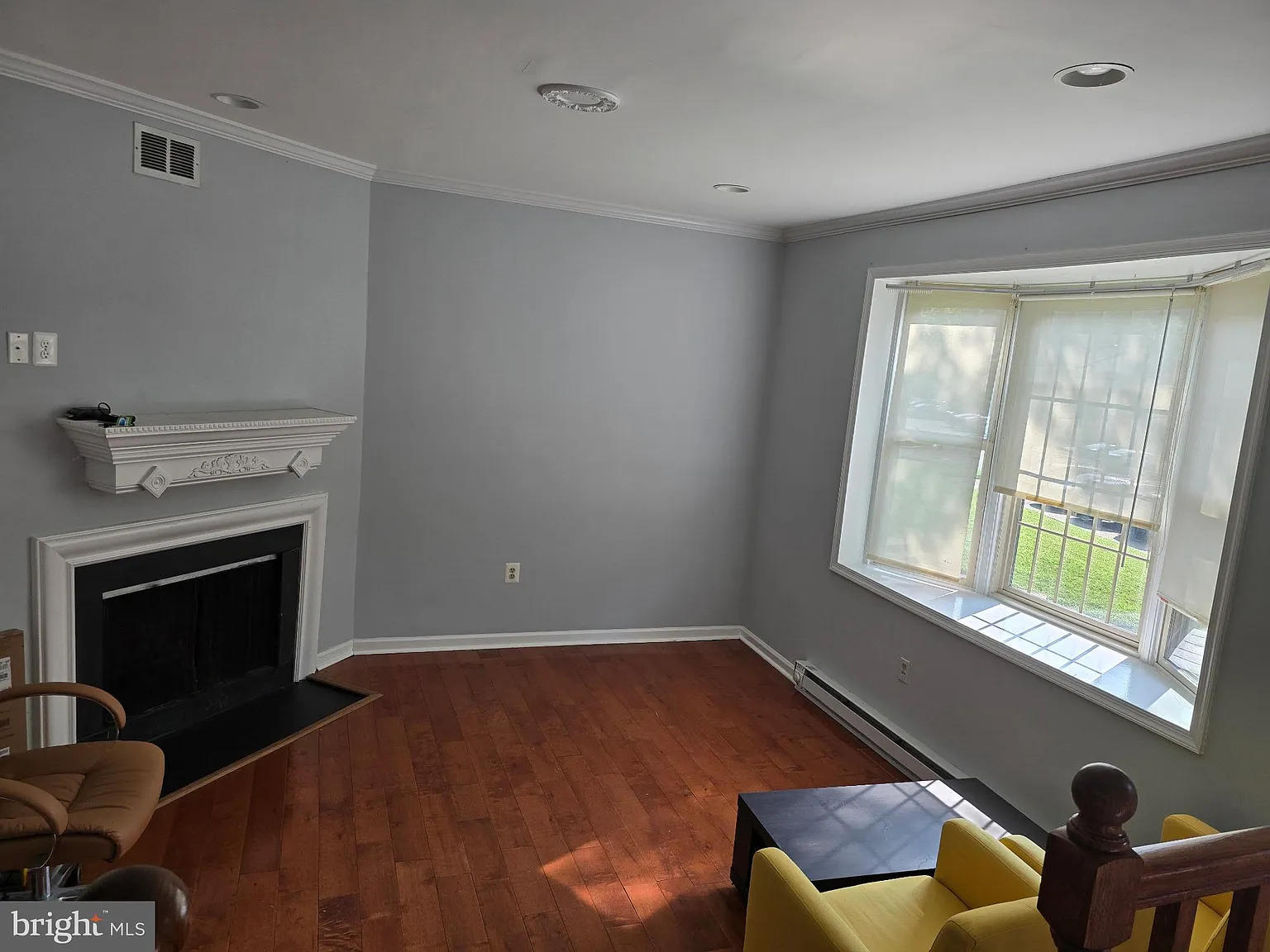 3 bed, 2.5 bath, 1438 sqft, $2,850 — Photo 2