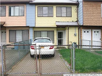 188 Arlington Place  image 1 of 8