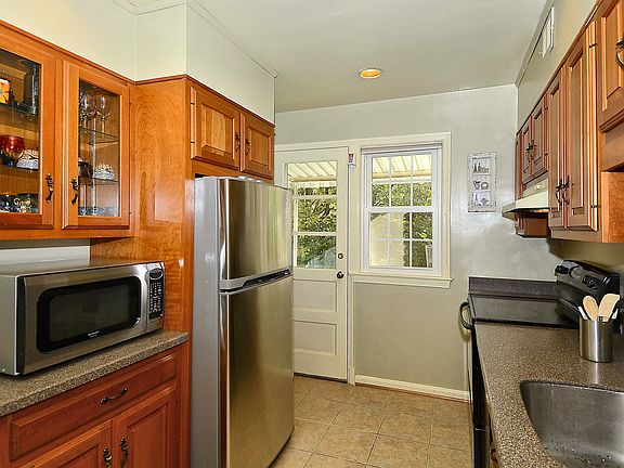3rd image of 4504 Gretna St