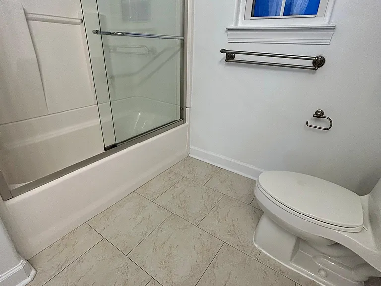 2533 Kentucky Derby Dr — Photo 10