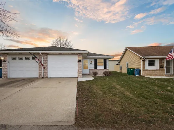 1224 Berkley Cir, Mishawaka, IN 46544