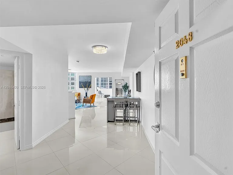 825 Brickell Bay Dr #2048 — Photo 2