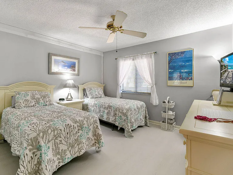 601 Seafarer Cir #304 — Photo 30