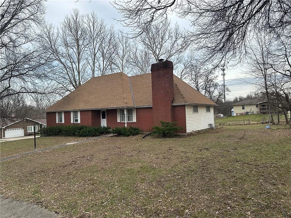 1st image of 211 Rothrock Ave