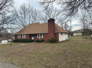 211 Rothrock Ave, Richmond, MO 64085