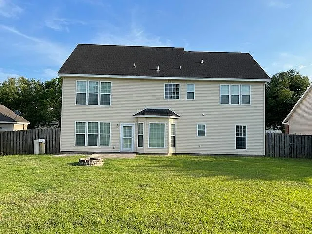 Building Photo - 106 Creekside Dr