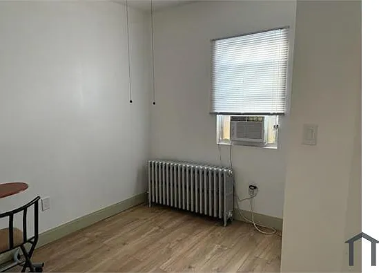 3048 E St — Photo 5