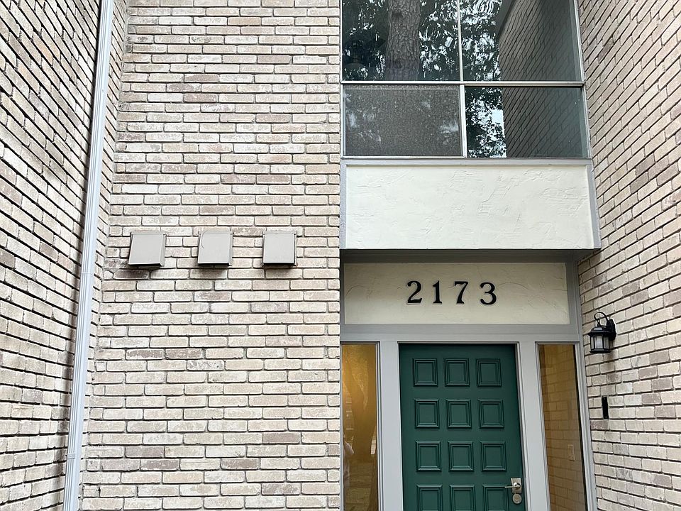 1st image of 2173 Lake Village Dr