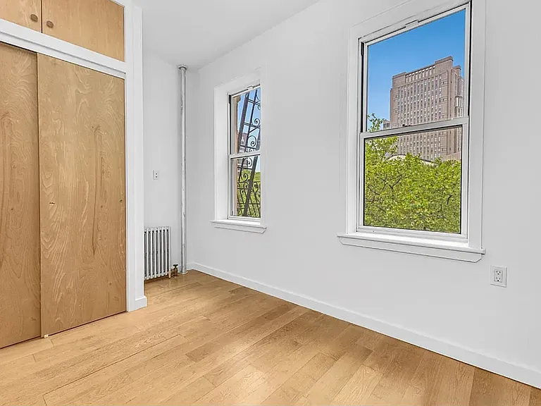 75 Baxter St #1 — Photo 3