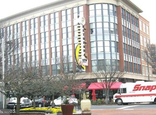 4242 E West Hwy APT 709, Chevy Chase, MD 20815