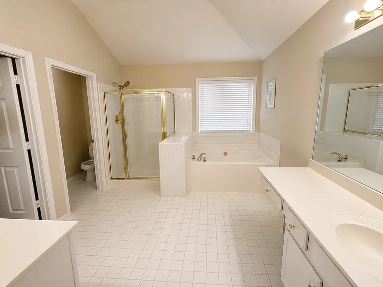 500 Liverpool Ct — Photo 34