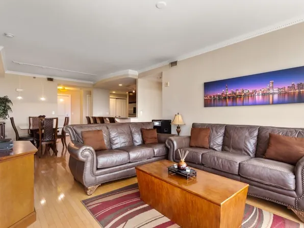3338 Peachtree Rd NE APT 1901, Atlanta, GA 30326
